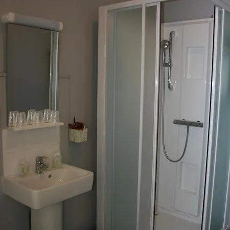 Hostellerie De La Quenoeuille