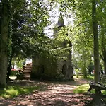 Hostellerie De La Quenoeuille Marquise