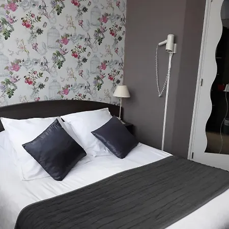 Szálloda Hostellerie De La Quenoeuille Marquise